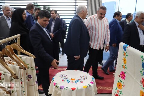 نمایشگاه آرایه ها وتجهیزات اقامتی بارویکرد صنایع دستی