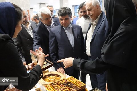 نمایشگاه آرایه ها وتجهیزات اقامتی بارویکرد صنایع دستی
