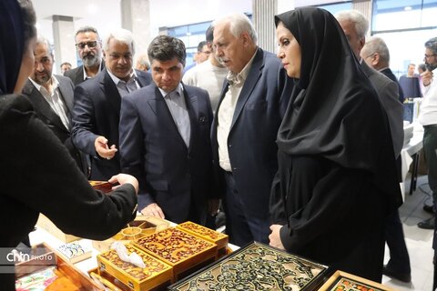 نمایشگاه آرایه ها وتجهیزات اقامتی بارویکرد صنایع دستی