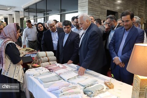 نمایشگاه آرایه ها وتجهیزات اقامتی بارویکرد صنایع دستی