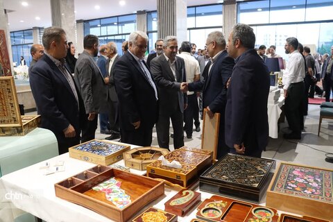نمایشگاه آرایه ها وتجهیزات اقامتی بارویکرد صنایع دستی