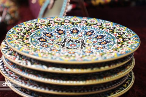 صنایع دستی، جلوه ای از اصالت و هویت هر منطقه به شمار می آید.