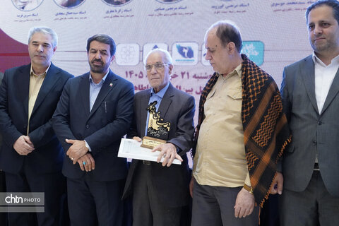سومین آیین نکوداشت پیشکسوتان صنایع‌دستی استان همدان