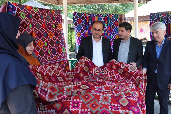 نمایشگاه صنایع دستی گیلان