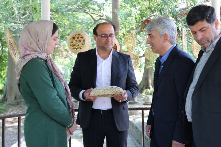 نمایشگاه صنایع دستی گیلان