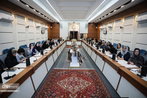 کارگاه آموزشی بسته‌بندی محصولات صنایع‌دستی