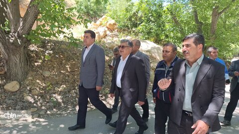 گزارش تصویری | خیز بلند مدیران برای ساماندهی نگین گردشگری جنوب؛ بازدید میدانی از آبشار یاسوج