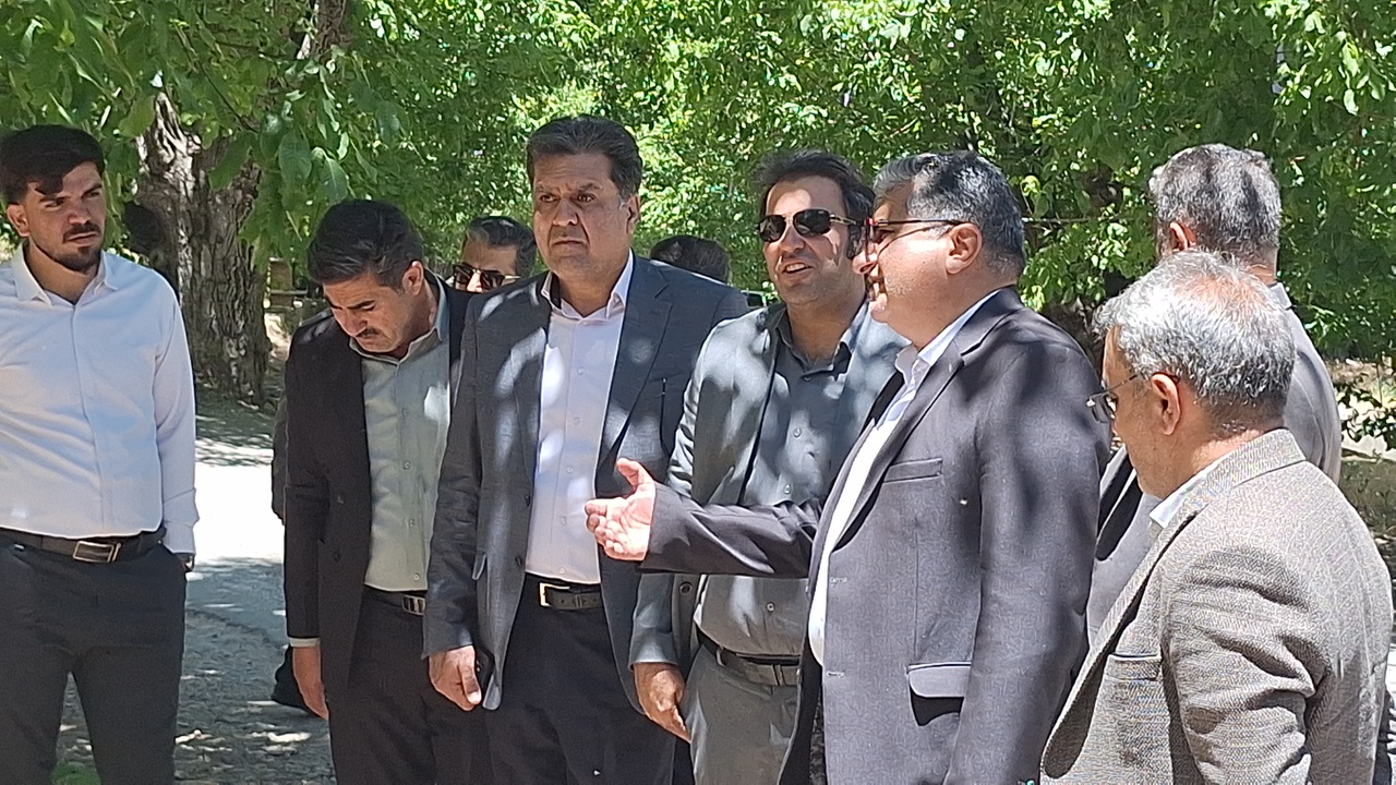 بازدید میدانی و مشترک مقامات ارشد اجرایی و قضایی استان کهگیلویه و بویراحمد، موانع توسعه گردشگری و خطرات پنهان آبشار یاسوج