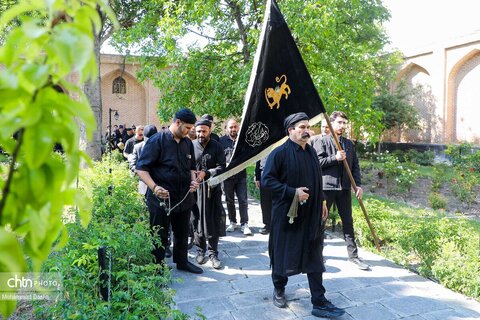 آیین سنتی طشت گذاری در مجموعه میراث جهانی شیخ صفی الدین اردبیلی
