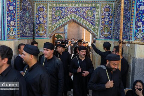آیین سنتی طشت گذاری در مجموعه میراث جهانی شیخ صفی الدین اردبیلی