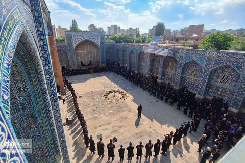 آیین سنتی طشت گذاری در مجموعه میراث جهانی شیخ صفی الدین اردبیلی