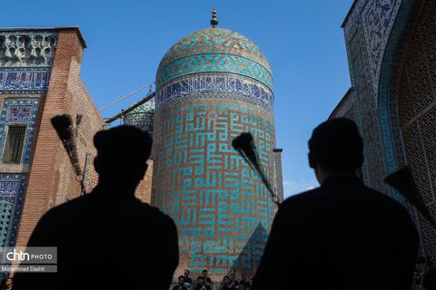 آیین سنتی طشت گذاری در مجموعه میراث جهانی شیخ صفی الدین اردبیلی