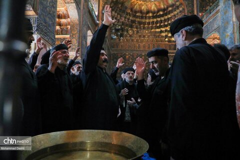 آیین سنتی طشت گذاری در مجموعه میراث جهانی شیخ صفی الدین اردبیلی