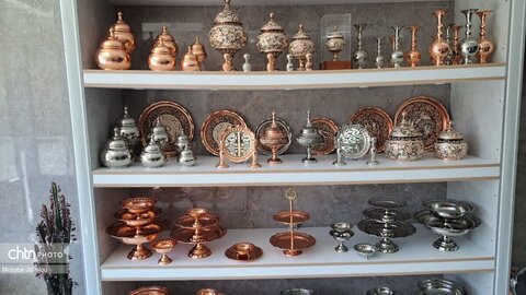 بازدید واحدهای صنعتی و کارگاه‌های تخصصی مسگری و چاقوسازی توسط معاون و کارکنان صنایع دستی استان زنجان