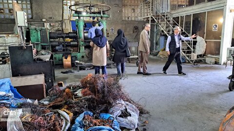 بازدید واحدهای صنعتی و کارگاه‌های تخصصی مسگری و چاقوسازی توسط معاون و کارکنان صنایع دستی استان زنجان
