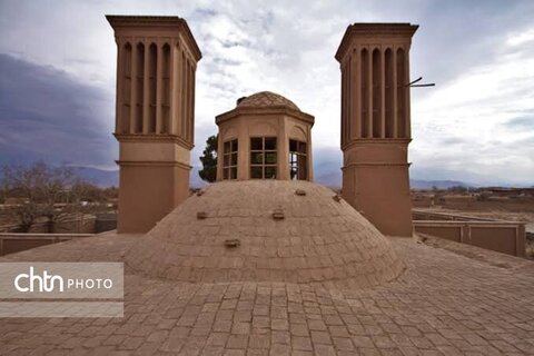 احیا بناهای تاریخی با جذب سرمایه‌گذاران، راهبرد توسعه گردشگری کرمان است