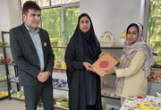 صنعتگران صنایع‌دستی میناب تجلیل شدند