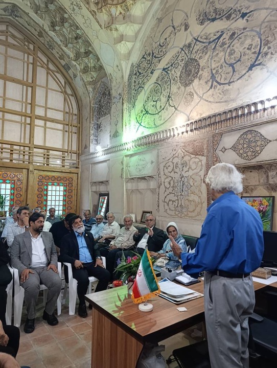 فرهیختگان شعر و ادب پارسی در ارگ کریمخانی گردهم آمدند