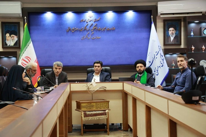 طنین نوای عاشورایی بر ریل‌های معنویت/ هم‌افزایی ملی برای توسعه گردشگری مذهبی با محوریت شبکه ریلی