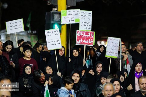 عزاداری شب دوم محرم در تجمع میدان بیعت اردبیل