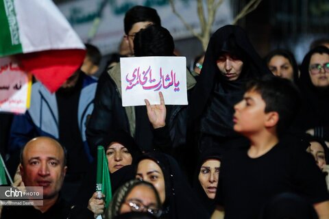 عزاداری شب دوم محرم در تجمع میدان بیعت اردبیل