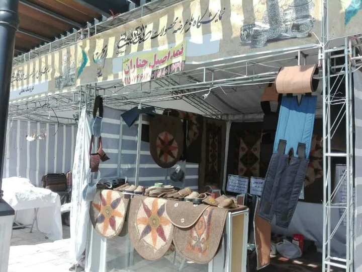 برگزاری نمایشگاه آثار فاخر هنرمندان و بانوان کارآفرین چناران