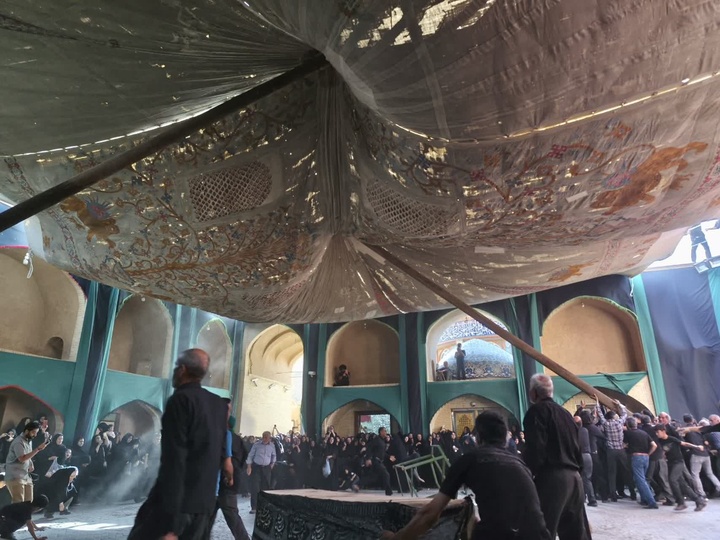 برگزاری آیین سنتی پوش بالا کنی در حسینیه چرخاب اردکان
