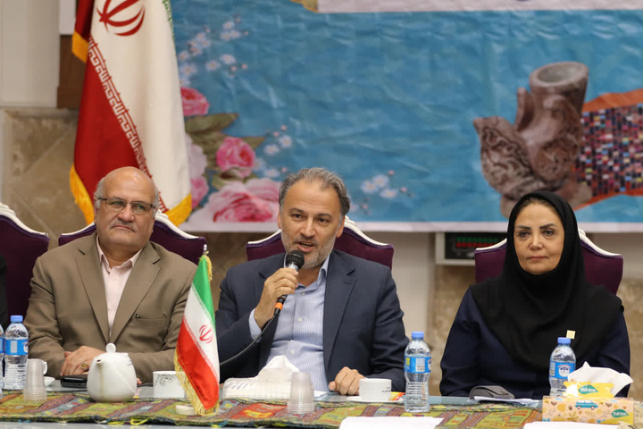 نشست تخصصی فعالان صنایع‌دستی و گردشگری در شیروان برگزار شد