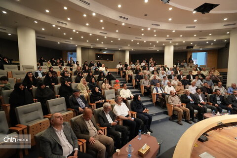 آیین تکریم بازنشستگان اداره کل میراث‌فرهنگی، گردشگری و صنایع‌دستی خراسان رضوی که در موزه بزرگ خراسان