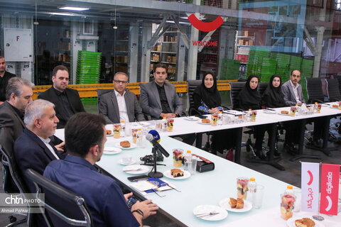 بازدید وزیر میراث‌فرهنگی،گردشگری و صنایع‌دستی از مجموعه دیجی‌کالا