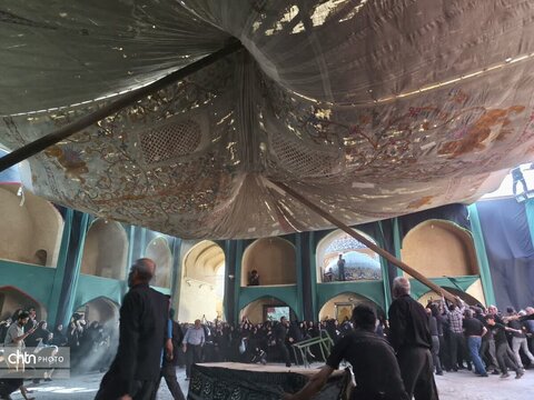 بر فراز سنت؛ طنین میراث ۱۲۰ ساله در حسینیه چرخاب اردکان