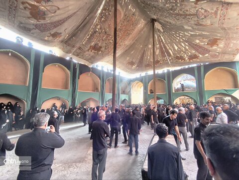 بر فراز سنت؛ طنین میراث ۱۲۰ ساله در حسینیه چرخاب اردکان