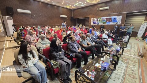 آیین رونمایی بزرگترین گلابتون دوزی ایران در قشم