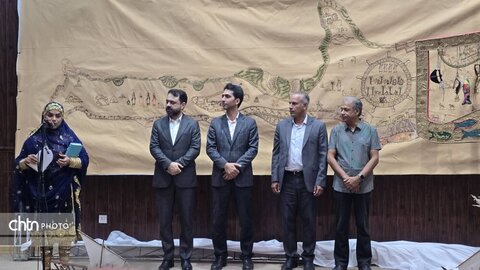 آیین رونمایی بزرگترین گلابتون دوزی ایران در قشم