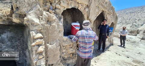 بازدید میدانی مدیران میراث فرهنگی از قلعه تاریخی آرو گچساران