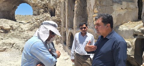 بازدید میدانی مدیران میراث فرهنگی از قلعه تاریخی آرو گچساران