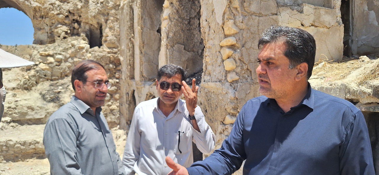 آغاز مرمت اضطراری قلعه یک هکتاری آرو؛ گام نخست برای تبدیل گچساران به قطب جدید گردشگری استان