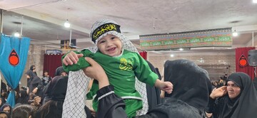 لالایی عاشورایی مادران در مسجدالنبی یاسوج
