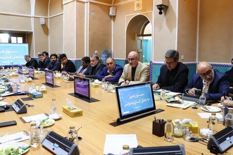 برگزاری نشست شورای راهبردی میراث فرهنگی، گردشگری و صنایع‌دستی در استان یزد