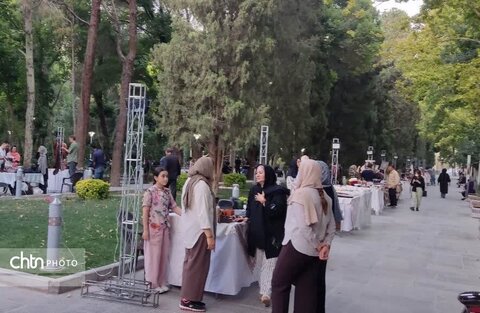 سومین نمایشگاه «پنجشنبه‌های هنر اصفهان» برگزار شد 