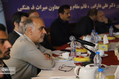 نشست تخصصی درخصوص کاشیکاری گنبد سلطانیه با حضور قائم مقام وزیر و معاون میراث‌فرهنگی