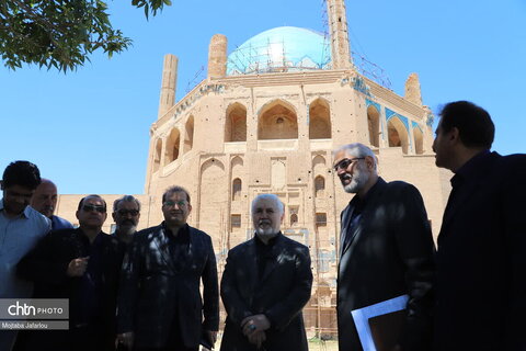 بازدید قائم مقام وزیر و معاون میراث‌فرهنگی از پایگاه میراث جهانی گنبدسلطانیه
