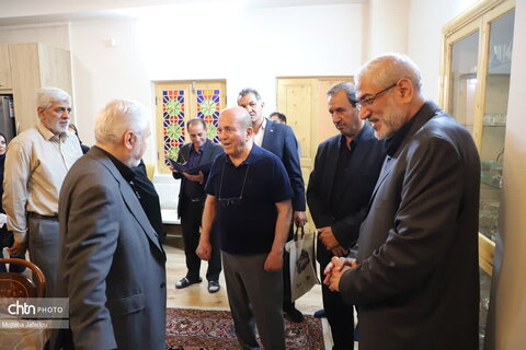 بازدید قائم مقام وزیر و معاون میراث‌فرهنگی از خانه درحال مرمت معین التجار زنجان