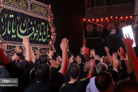 بازدید قائم مقام وزیر و معاون میراث‌فرهنگی از حسینیه اعظم زنجان
