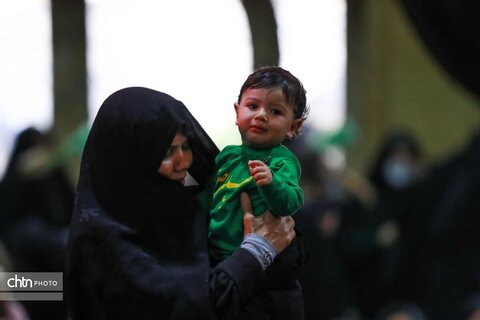 مراسم شیرخوارگان حسینی در حسینیه اعظم زنجان