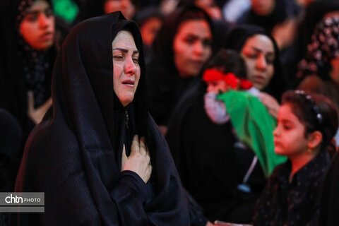 مراسم شیرخوارگان حسینی در حسینیه اعظم زنجان