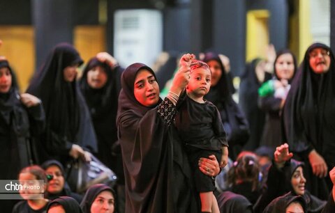 مراسم شیرخوارگان حسینی در حسینیه اعظم زنجان