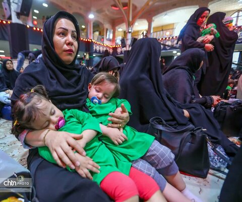مراسم شیرخوارگان حسینی در حسینیه اعظم زنجان