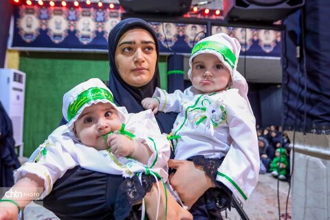 مراسم شیرخوارگان حسینی در حسینیه اعظم زنجان