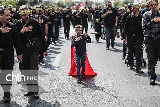 آیینهایی که قرنها زنده ماندهاند/ چاووشی، سقایی و عَلَمگردانی؛ جلوههای ماندگار عزاداری محرم در سیستان و بلوچستان